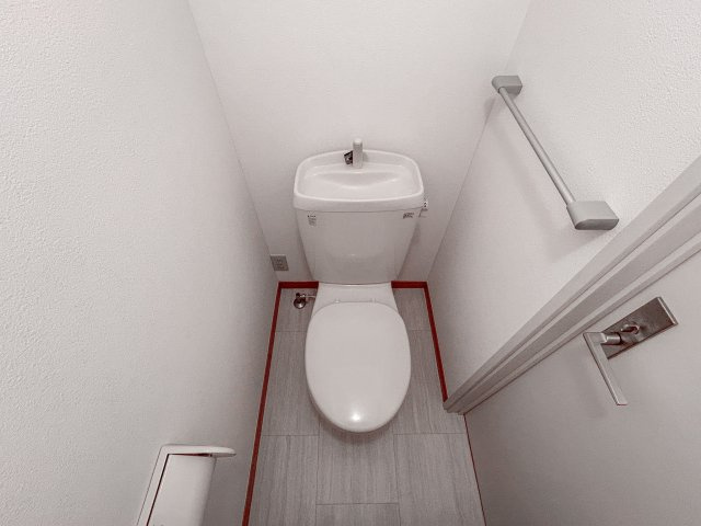 プロムネイドのトイレ|コンパクトで使いやすいトイレです