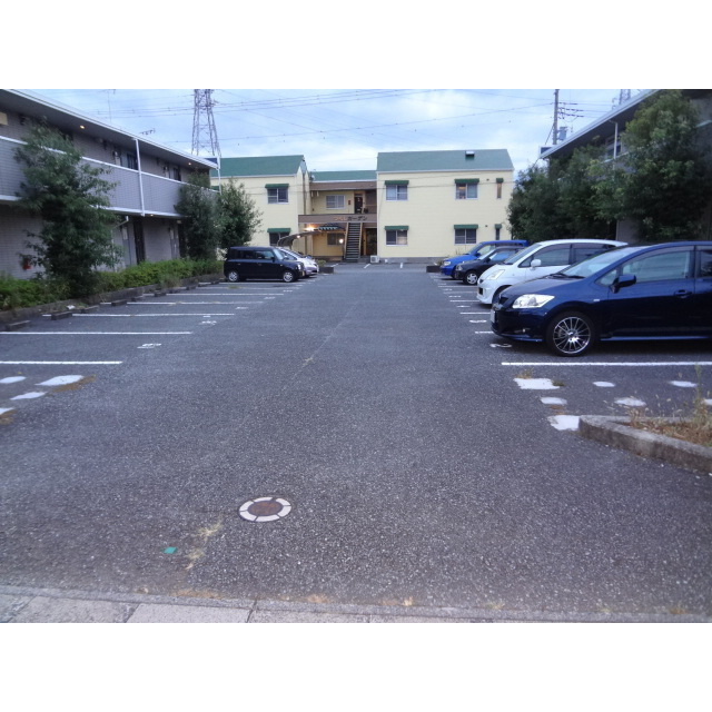 長泉　Ａの駐車場