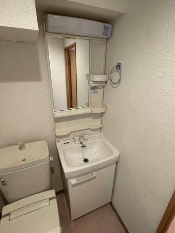 ラヴィエント三ノ輪パークサイドの洗面所