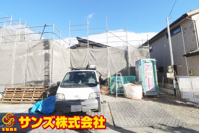 郡山市開成６丁目　　　４号棟　　　開成小学校、郡山第１中学区の外観|西側から見た駐車場を含む外観♪