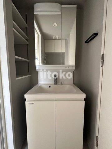 RELUXIA TOKYO EASTの洗面所