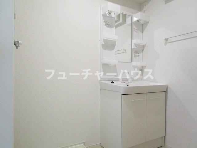 サニーメゾンＢの洗面所|明るい洗面所です