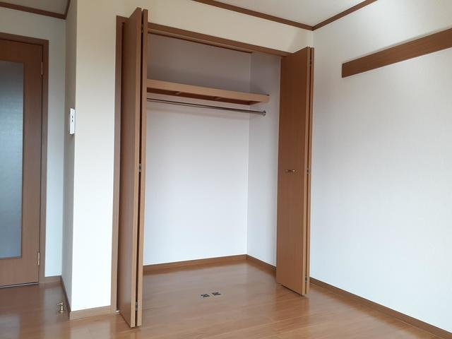 プレステージガーデンⅡの収納|ちょっとした収納スペースも充実しています