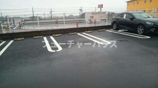 メゾンミニョンＭⅠの駐車場|駐車場があります