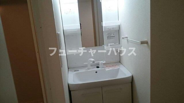 メゾンミニョンＭⅠの洗面所|スペースが確保できる洗面所です