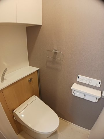 グランターナＢのトイレ|落ち着いたトイレです
