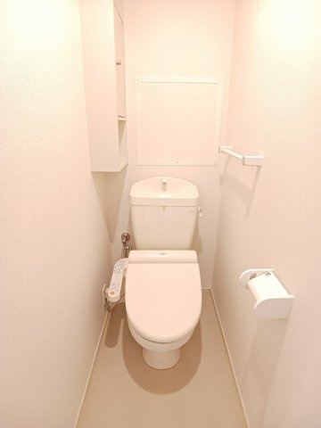 シルエットのトイレ|落ち着いたトイレです