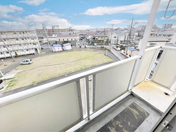 ビレッジハウス座間3号棟のバルコニー|ビレッジハウスの同一物件・同一タイプの間取りの写真です