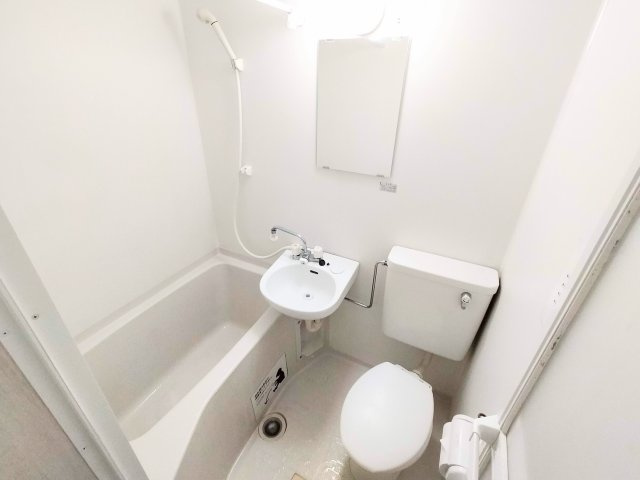 61 PAL高田馬場2の浴室|コンパクトで使いやすいお風呂です