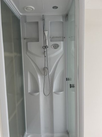 泉マンションのシャワールーム|さっと体を洗えるシャワールーム付です