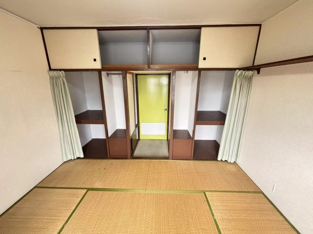 SB042 クロス東松山1の収納|便利な収納スペースです