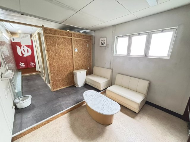 SB042 クロス東松山1のロビー|毎日通るロビーはこのようになっています
