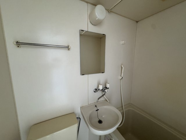 アビタシオン別所の洗面所|コンパクトで使いやすい洗面所