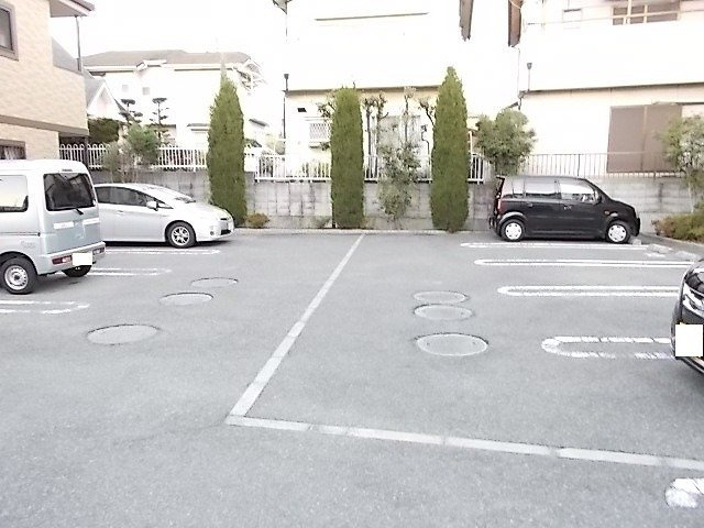 アクロスⅡの駐車場|駐車場があります