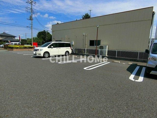 ウエスト　ピースＢの駐車場|当社、チルホームのHPもご覧ください(^^)/物件情報多数♪