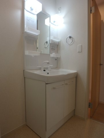 ソラーナＢの洗面所