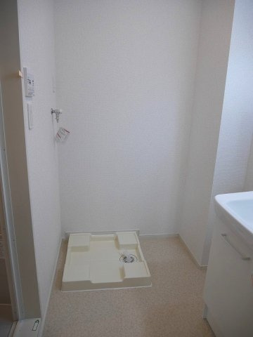 ソラーナＢの洗面所