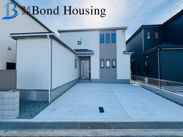 「2WAY可能」「並列2台駐車可」魚住町西岡2368　全2棟B号棟