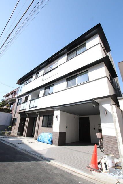 ＢＬＯＳＳＯＭ ＰＡＴＨの外観