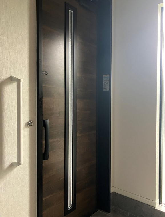 桜丘戸建の玄関|きれいな玄関です