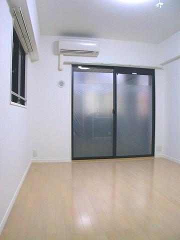 新品家具付きマンション御供所町3(KaGood福岡)の洋室