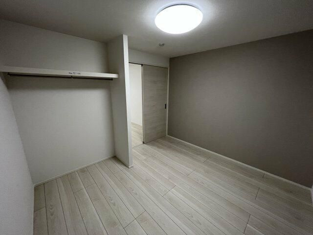 カインドネス上福岡Ｎｏｒｔｈの居間・リビング|別部屋参照写真
