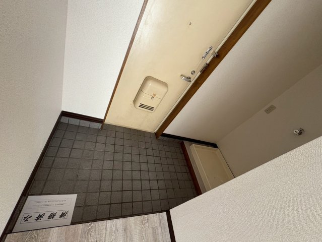 リード豊田の玄関