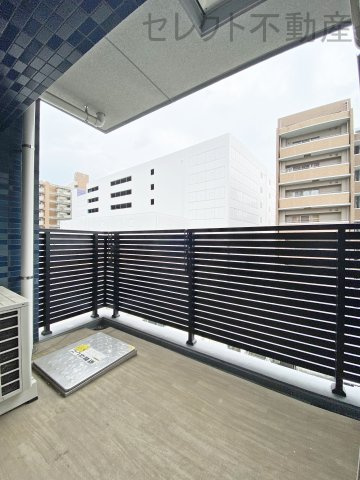 プレサンス　ＴＨＥ　栄のバルコニー