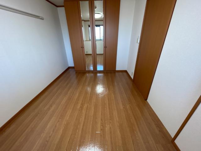 グラッチェⅡ番館の内装|洋室