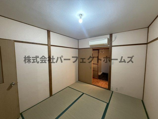 黒原旭町テラスハウス　賃貸の和室|和室、ちょっとしたくつろぎスペースにいかがでしょうか
