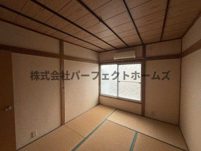 黒原旭町テラスハウス　賃貸の和室|和室、ちょっとしたくつろぎスペースにいかがでしょうか