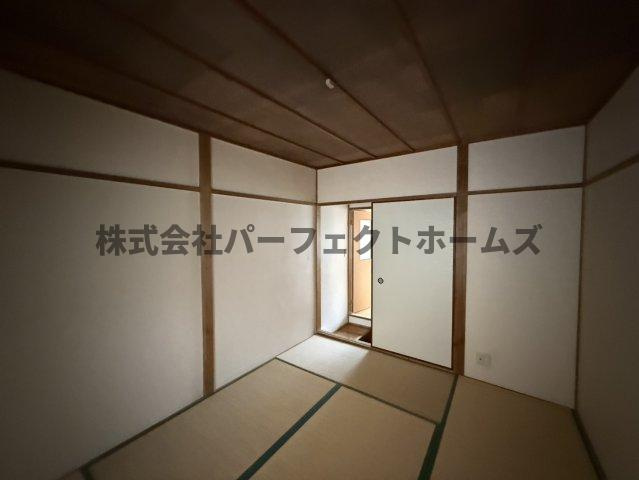 黒原旭町テラスハウス　賃貸の和室|和室があれば、来客や子供用のスペースとして活躍します