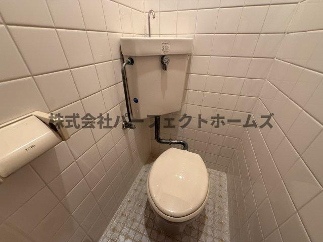 黒原旭町テラスハウス　賃貸のトイレ|落ち着いたトイレです