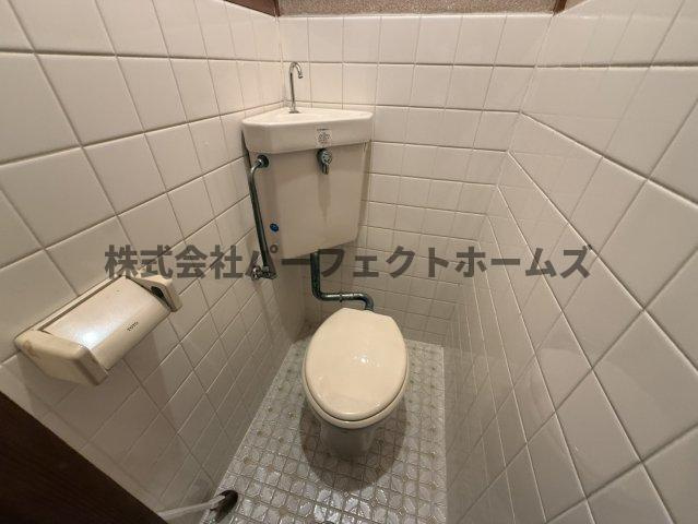 黒原旭町テラスハウス　賃貸のトイレ|落ち着いたトイレです