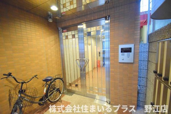 インターナショナル城東のエントランス