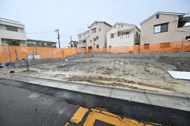ブルーミングガーデン吹田市原町1丁目新築一戸建て｜4LDK＋駐車2台可