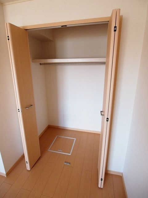 船橋市南三咲３丁目のアパートの収納