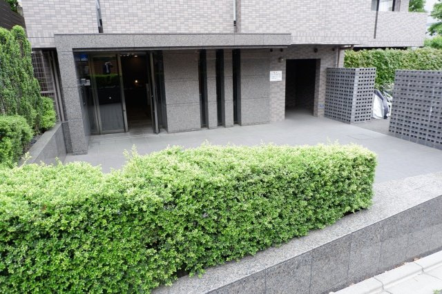 ルーブル中馬込弐番館のエントランス