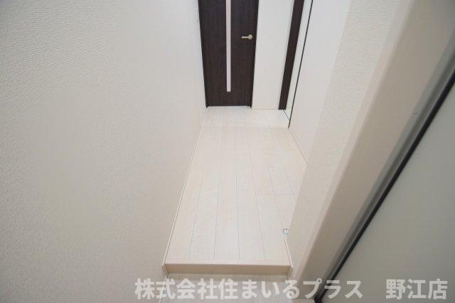 フジパレス城北公園通Ⅲ番館の玄関