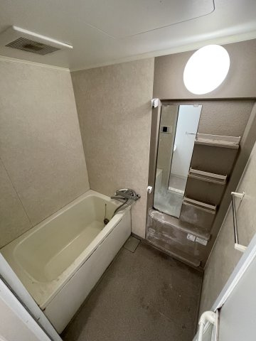 調布市調布ケ丘１丁目の賃貸マンションの浴室|別部屋参考写真
