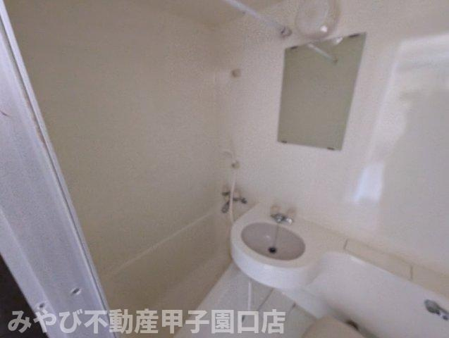 タケダビル95の洗面所