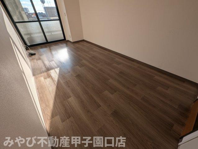 タケダビル95の居間・リビング
