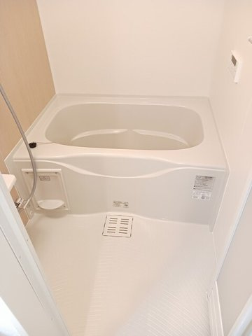 ロックリバー４号館の浴室|コンパクトで使いやすいお風呂です