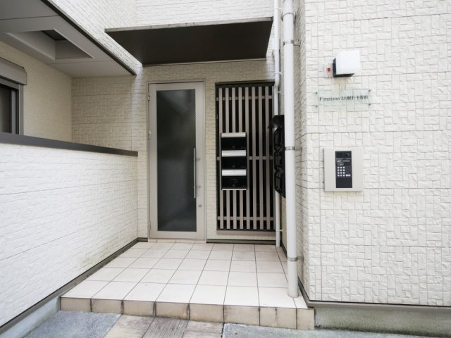FmaisonLOREⅠ番館のエントランス