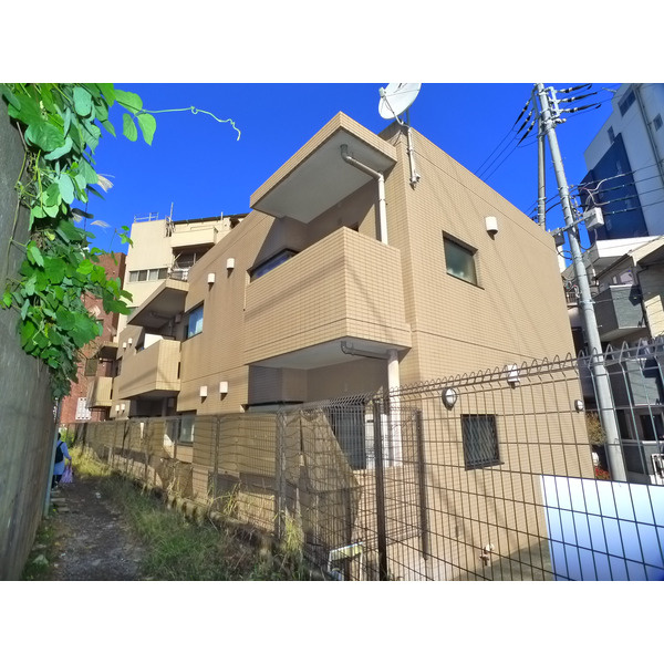 az haus(アーツェットハウス)の外観