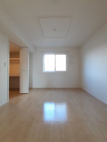 ＫＯＭＡＫＵＳＡの内装|中はこのようになっています