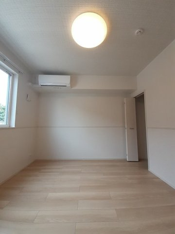 アンナプルナの内装|明るい色調の室内です