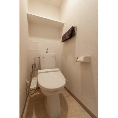 バンブー岩本町のトイレ|※写真は同タイプ住戸です。
