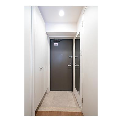 アビテ市ヶ谷五番町の玄関|※写真は同タイプ住戸です。