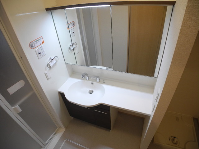 エスポワールKの洗面所|別号室の同じ間取りのお部屋です